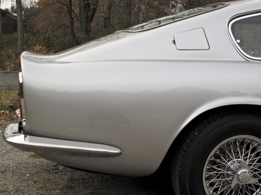 Детали экстерьера Aston Martin DB6 (3398/R) 1968 года  (фото 5 из 20)